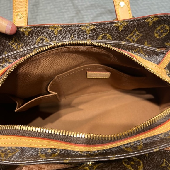 Luis Vuitton Rivet Bag GM - Picture 8 of 11